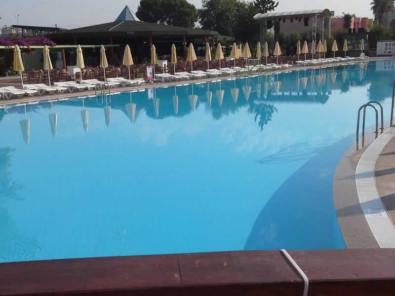 Swimming Pool, with Bar